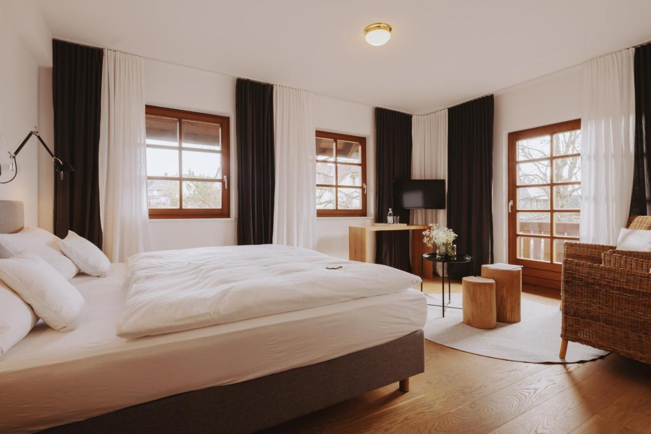 Der Hirschen Hotell Sankt Märgen Rum bild