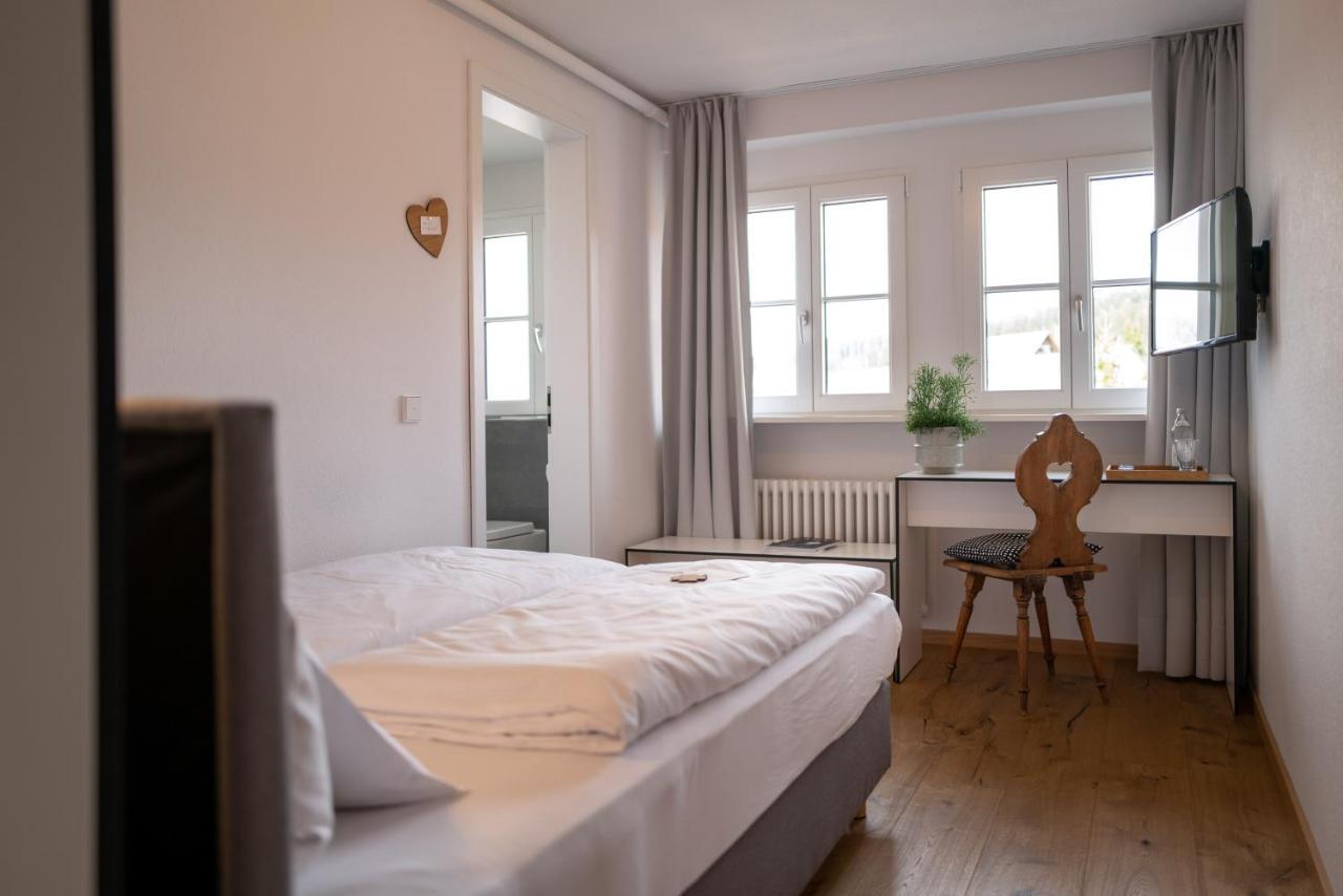 Der Hirschen Hotell Sankt Märgen Exteriör bild